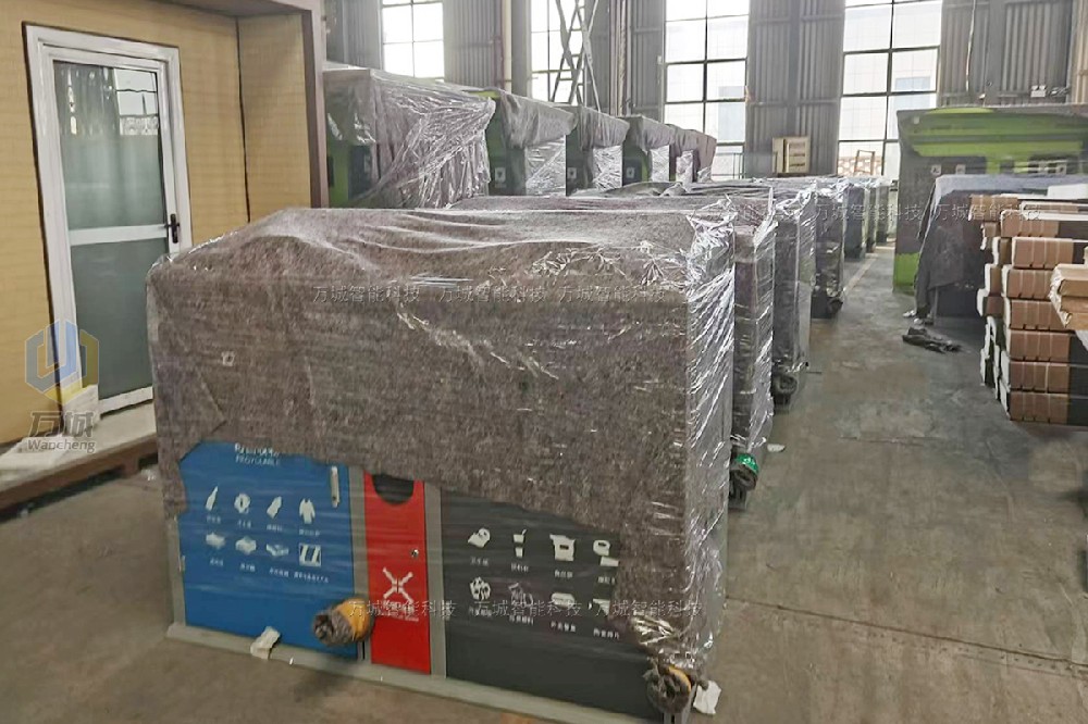 老客戶第三大批兩款經典耐用型垃圾箱工程案例